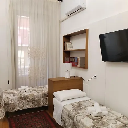 Palazzo Fulgher 게스트하우스 칼리아리